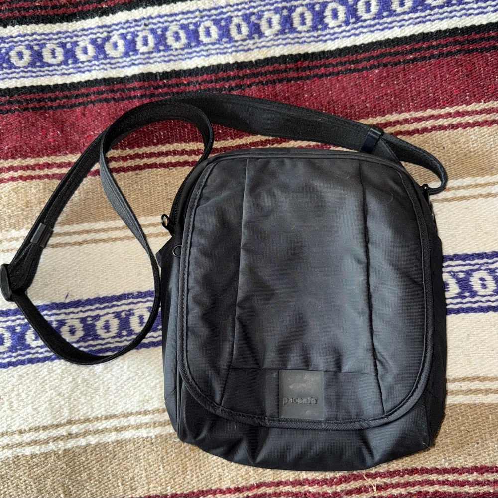 Pacsafe Sleek Black Anti-Theft Messenger Bag